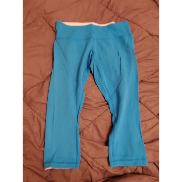 Lululemon crops reversible - Picture 1 of 5